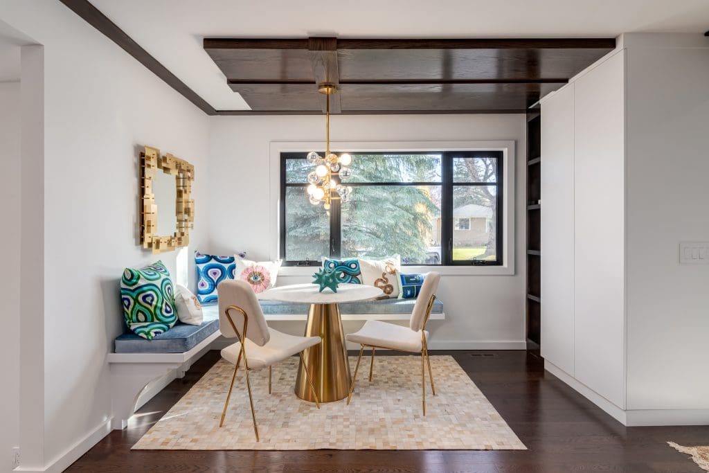 Front entry way with mixed metals and textures