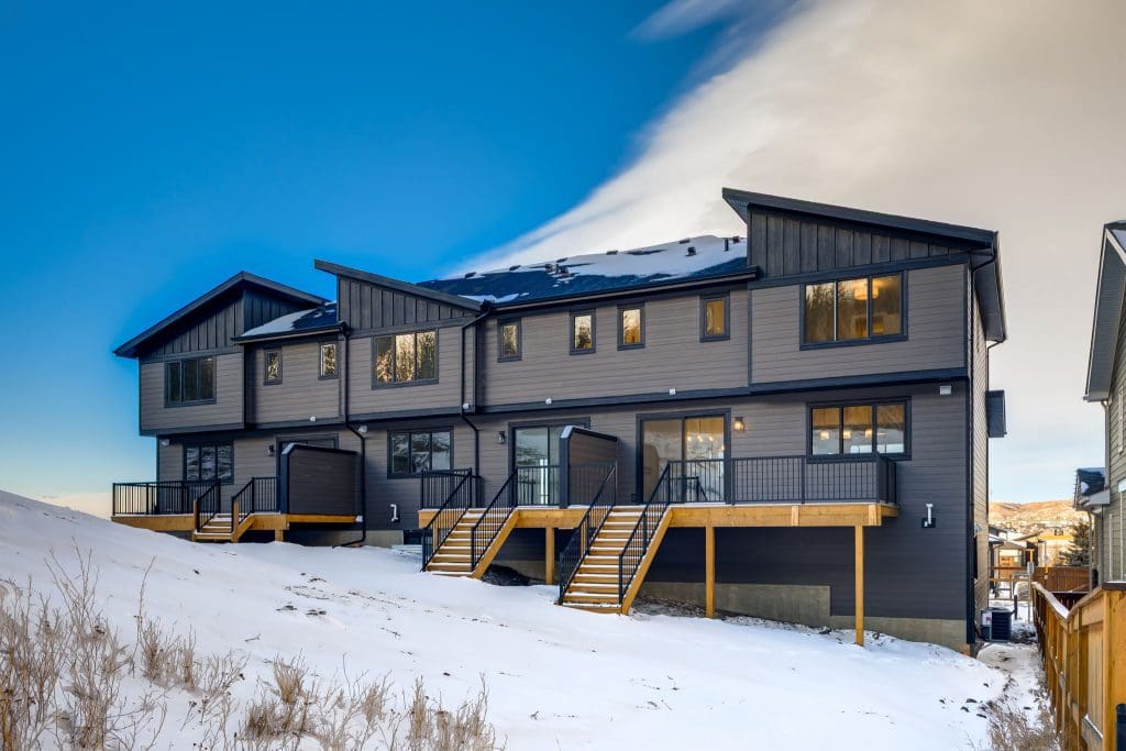 River Pointe Towns Cochrane