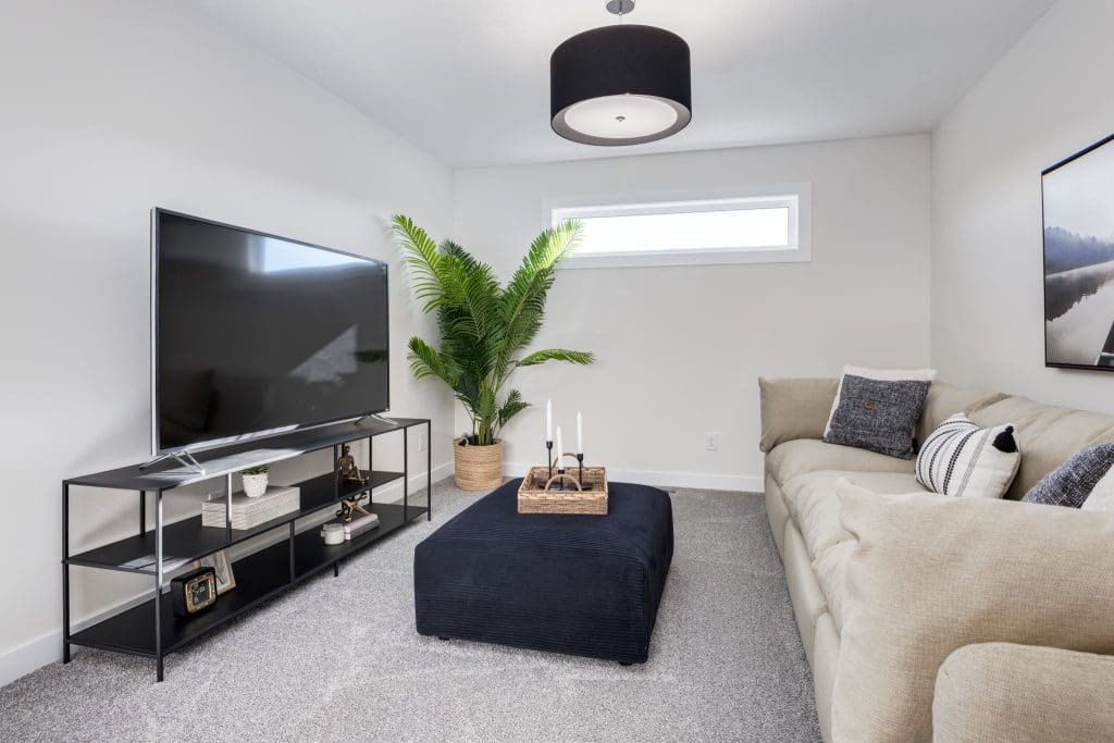 Sunalta 24 - 121 Quartz Crescent Bonus room